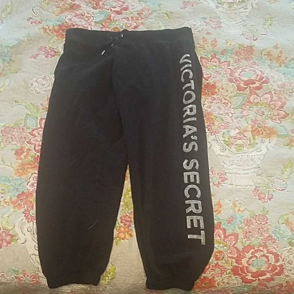 Vs black lounge capris